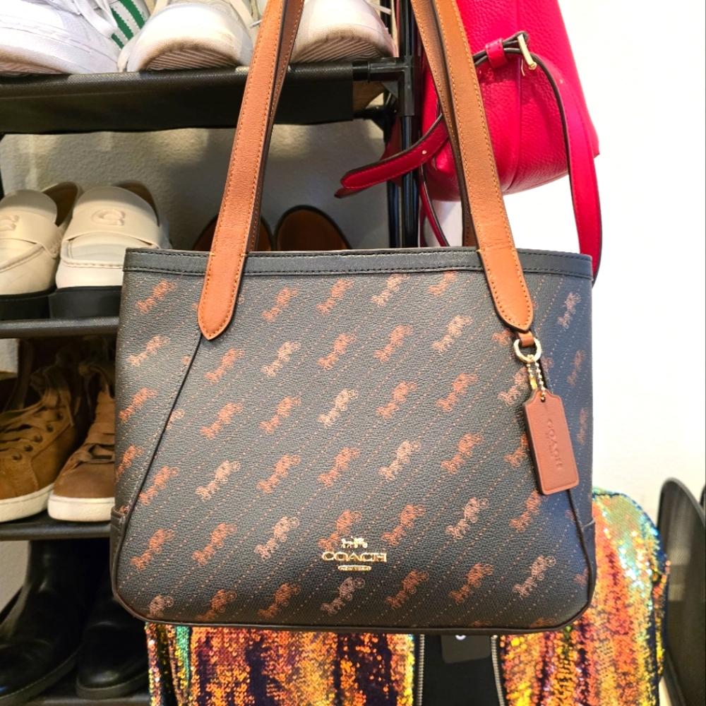 NWOT Coach Horse & Carriage Dot Canvas Tote 27, Never Worn, Zero Flaws